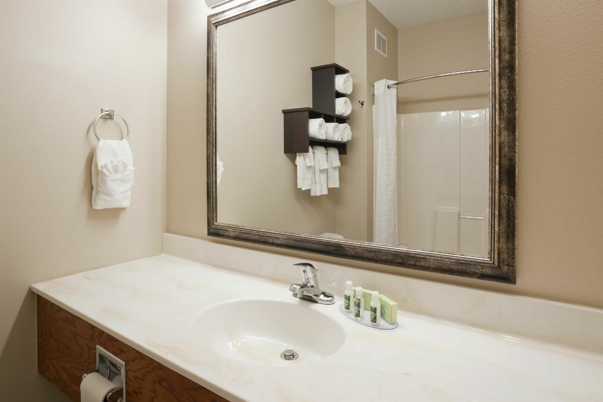Grandstay Residential Suites مدينة رابيد المظهر الخارجي الصورة